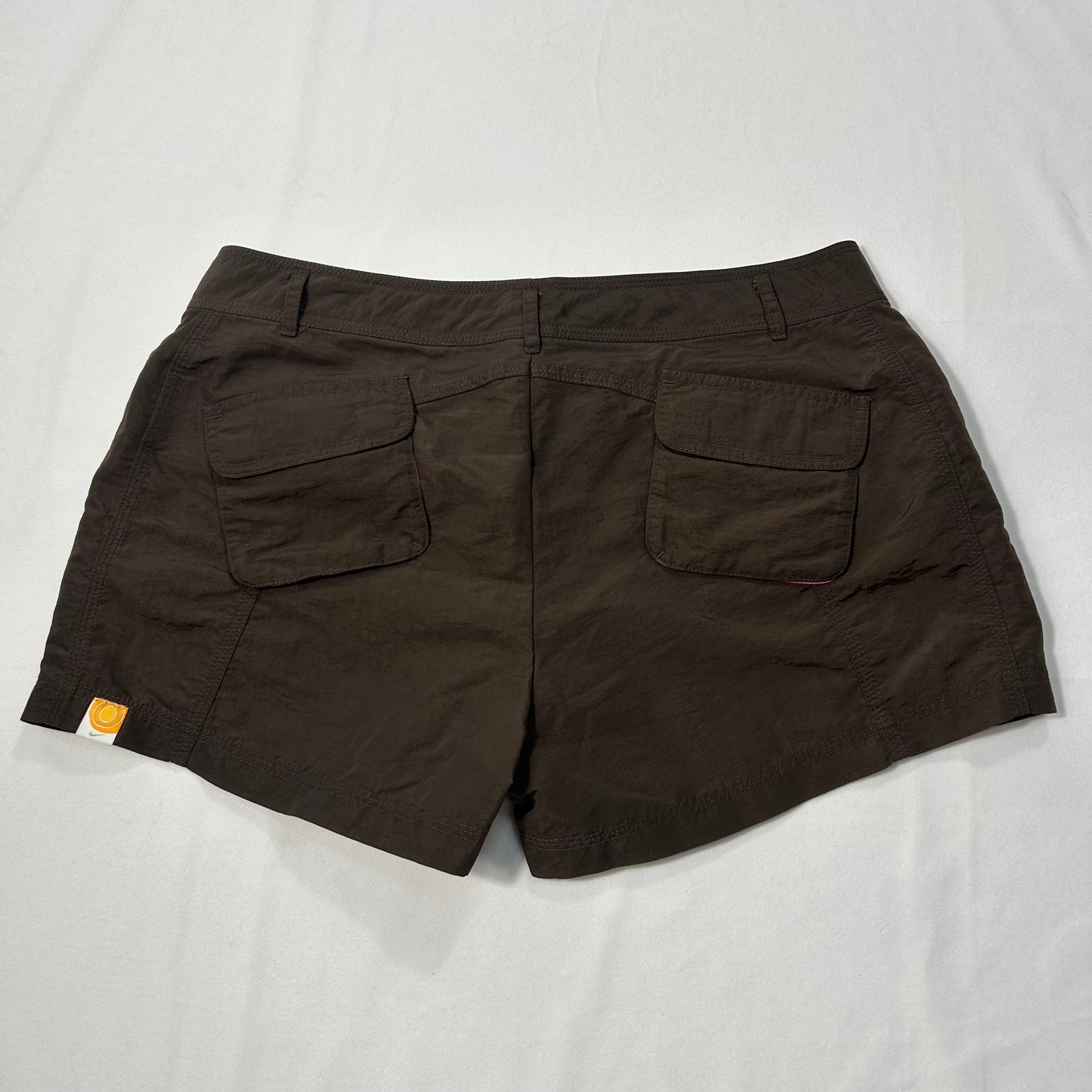 Vintage Nike Cargo Shorts - Size M/L