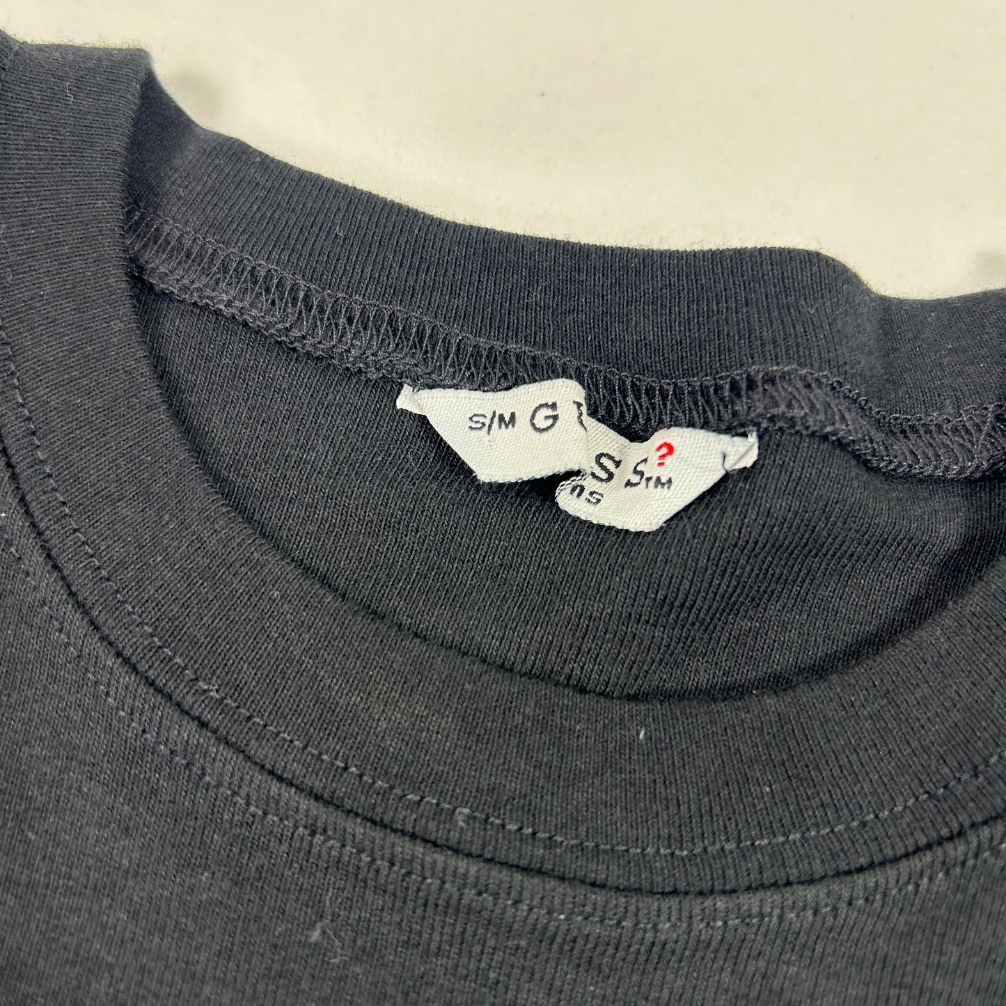 00's Guess Jeans Babytee - Size S/M