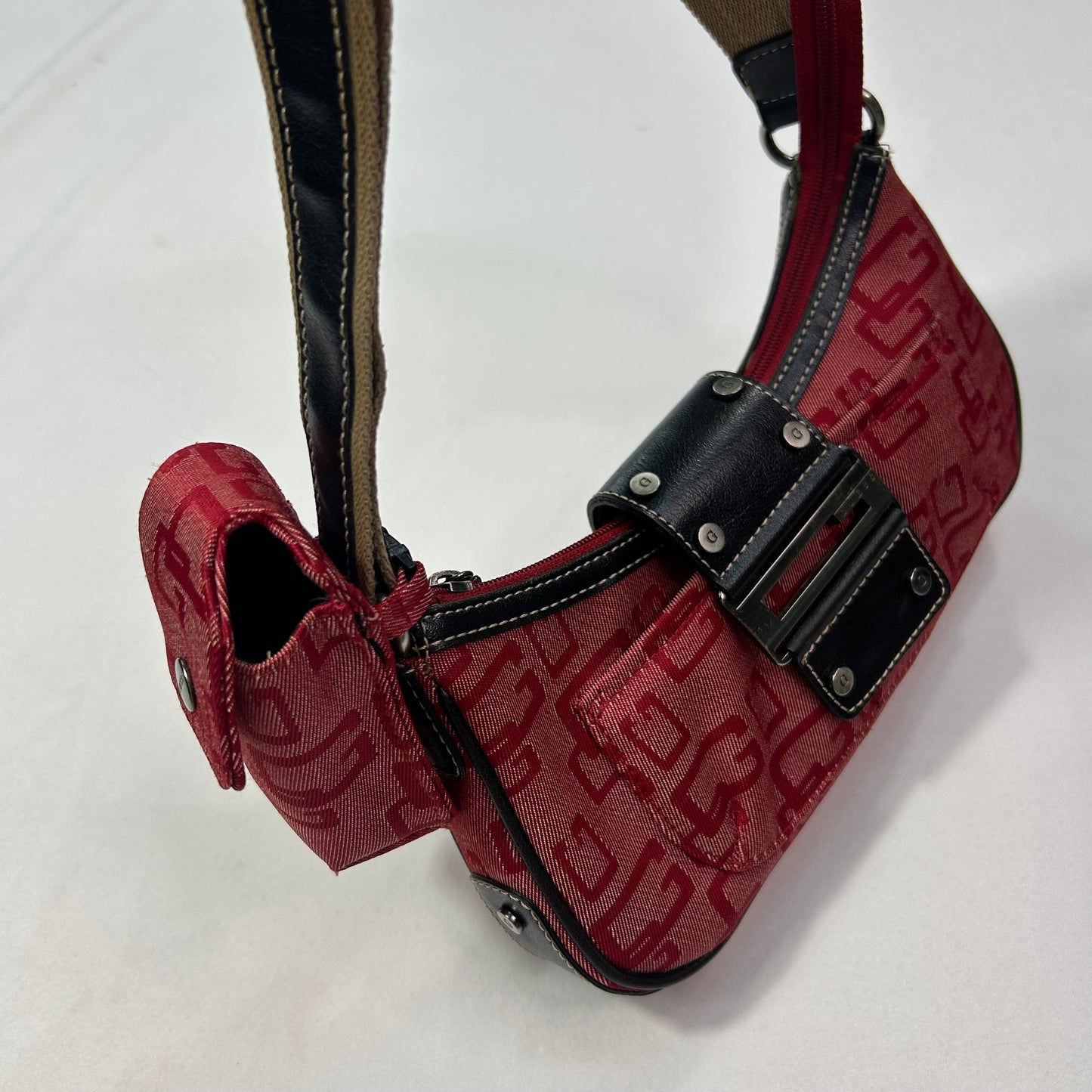Vintage 2004 Guess Baguette Shoulder Bag