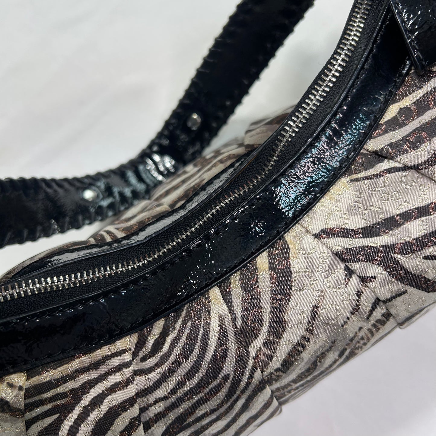 Vintage 2003 Animal Print Guess Baguette Shoulder Bag