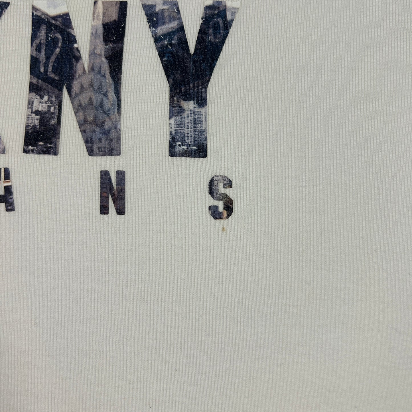 DKNY Jeans New York Babytee - Size M