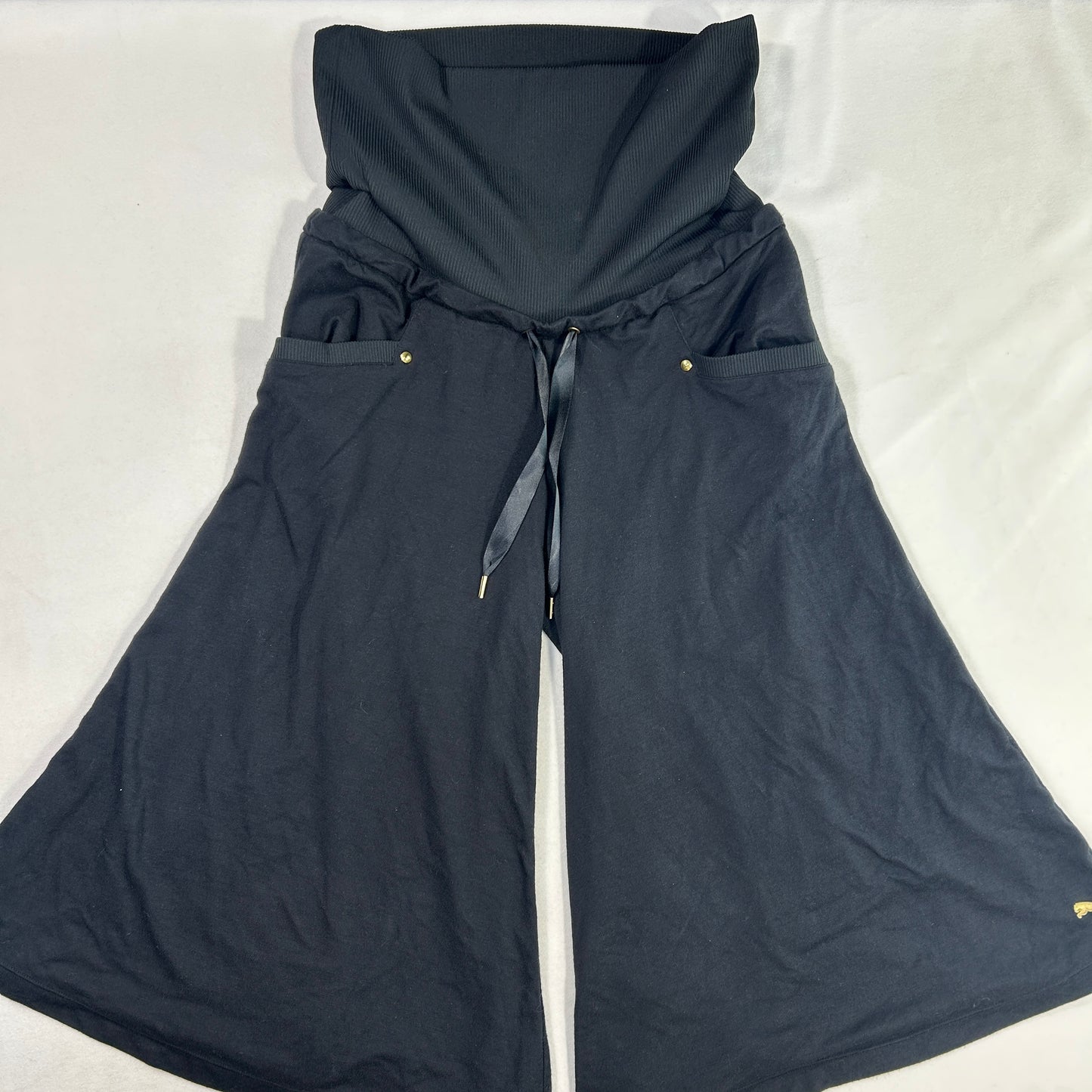Fold Over Puma Yoga Capri Pants - Size M/L