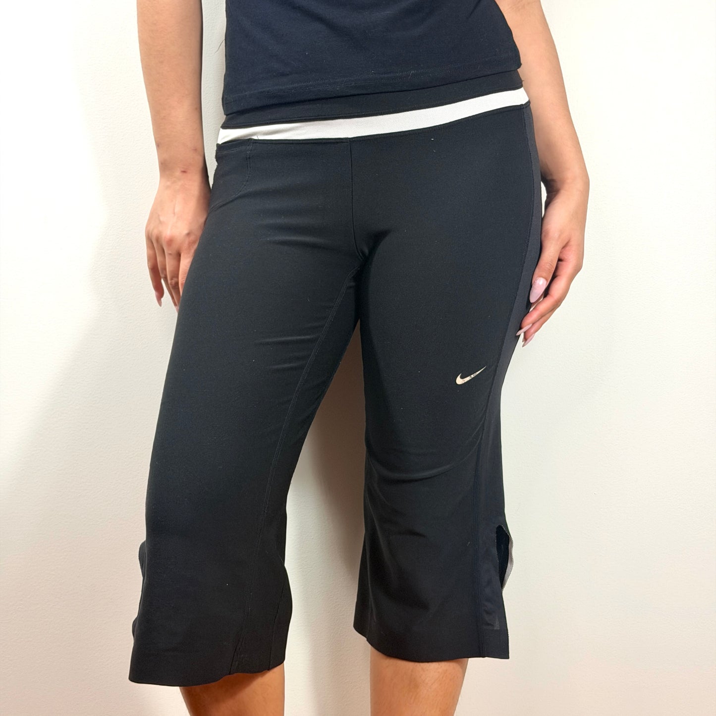 Vintage Nike 3/4 Capri Pants - Size M