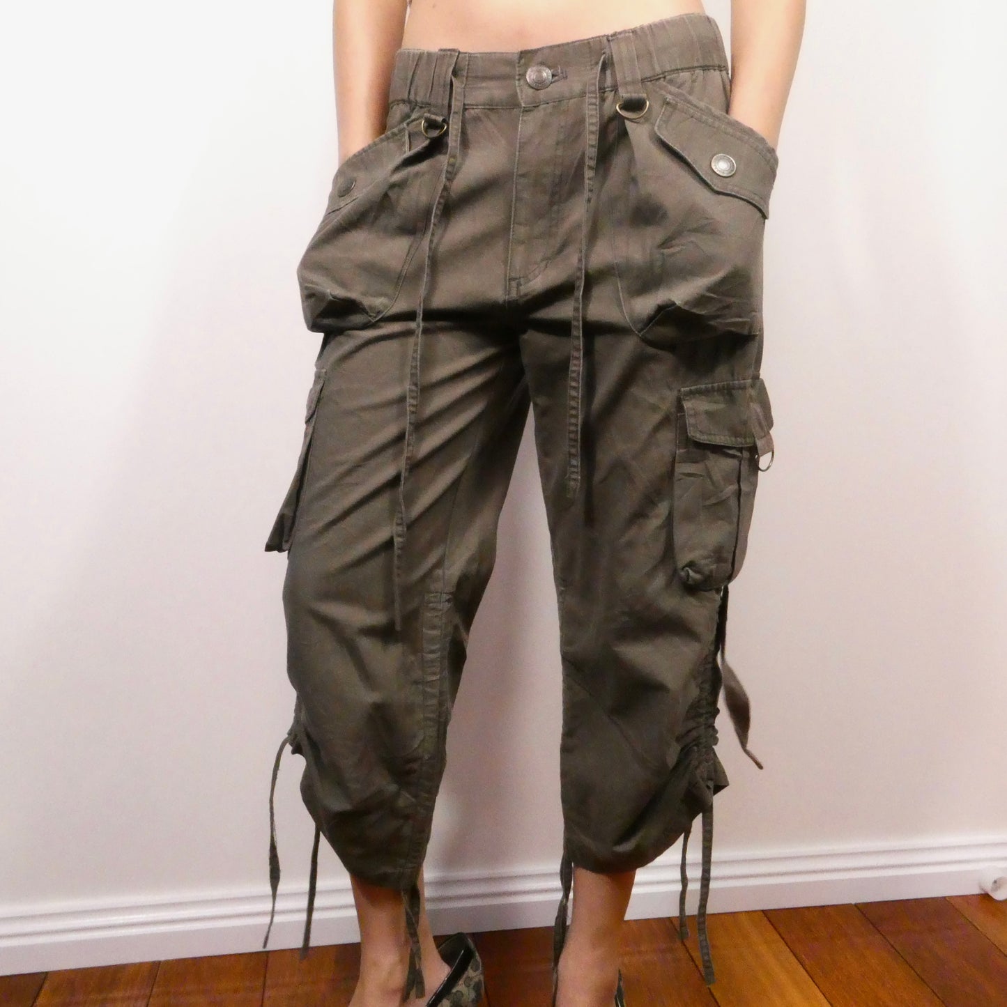 Brown Khaki 3/4 Ruched Capri Pants - Size S