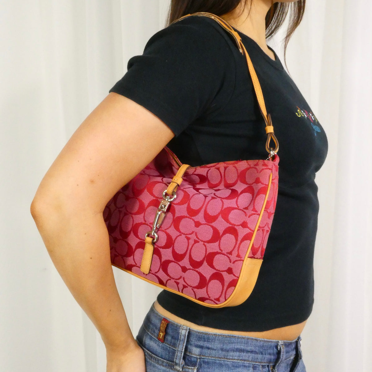Vintage 2002 Red Coach Hamptons Signature Clip Shoulder Bag