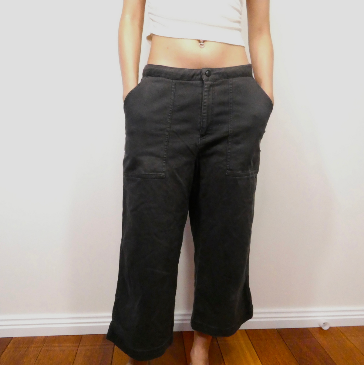 Vintage Nike 3/4 Capri Pants - Size M